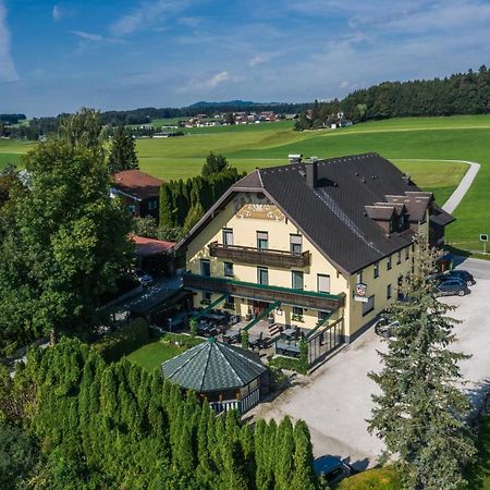 Gasthof Zur Seeburg Seekirchen am Wallersee Bagian luar foto