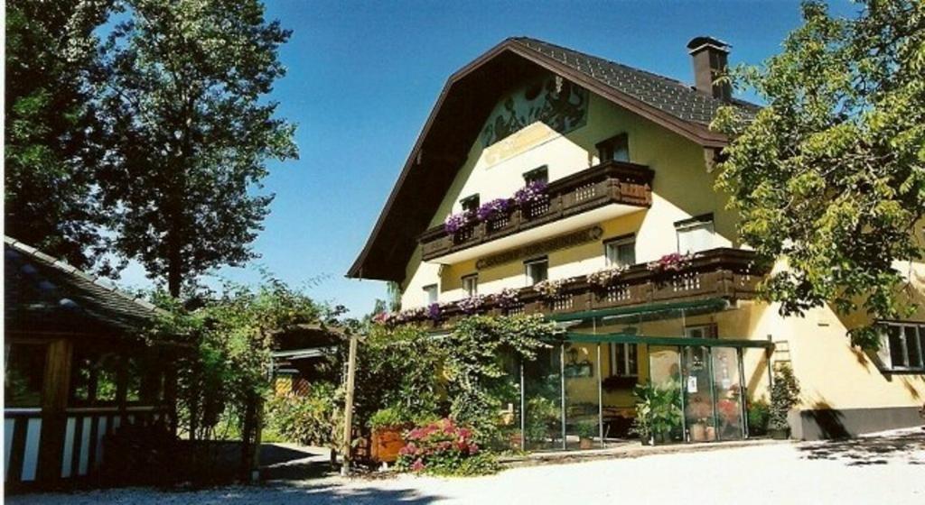 Gasthof Zur Seeburg Seekirchen am Wallersee Bagian luar foto